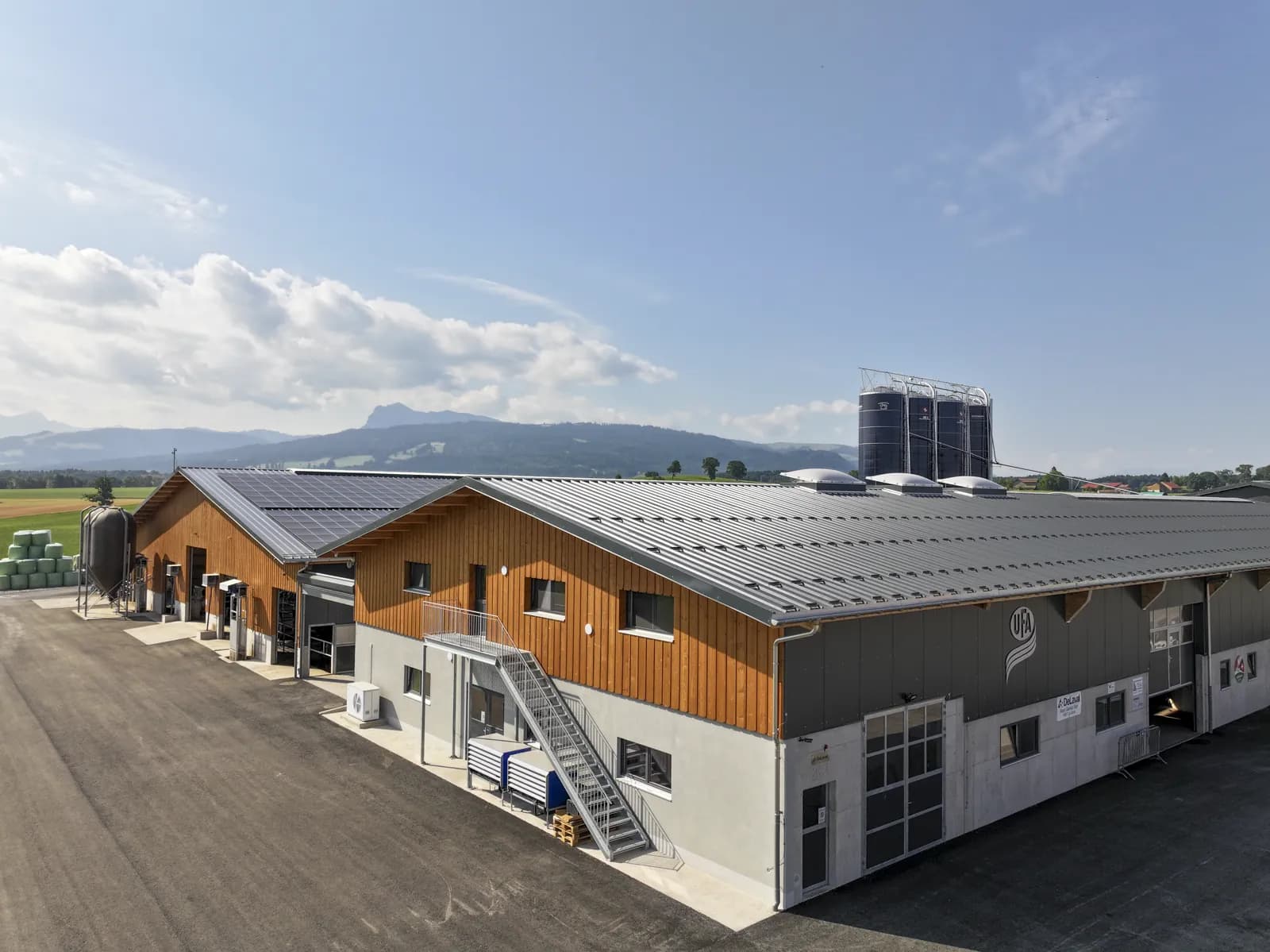 Vue latérale de l'exploitation